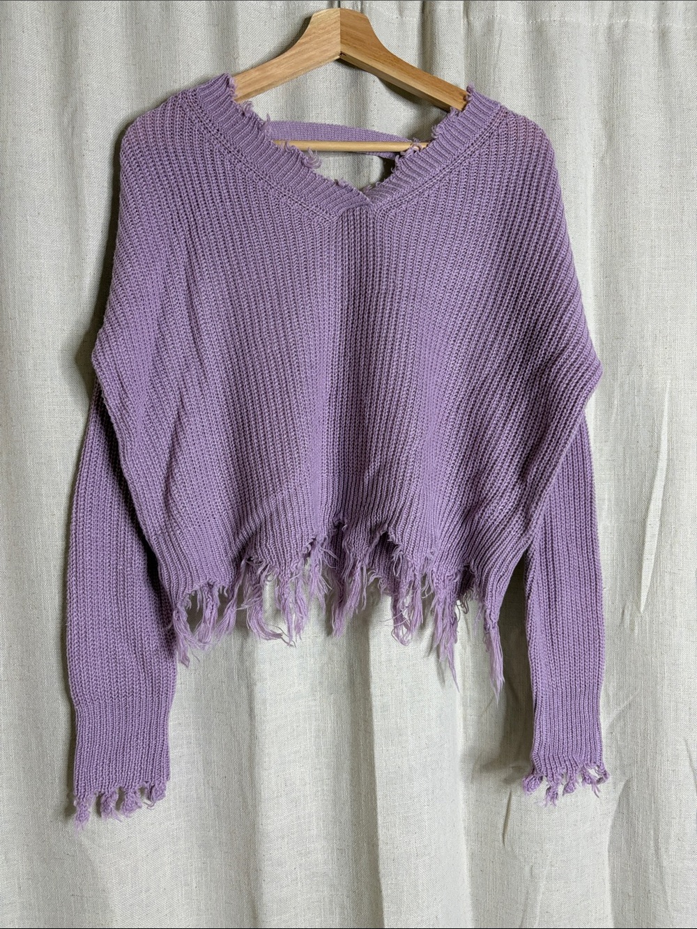 Jolie and joy size M Distressed Cropped Knit Sweater - Lavender